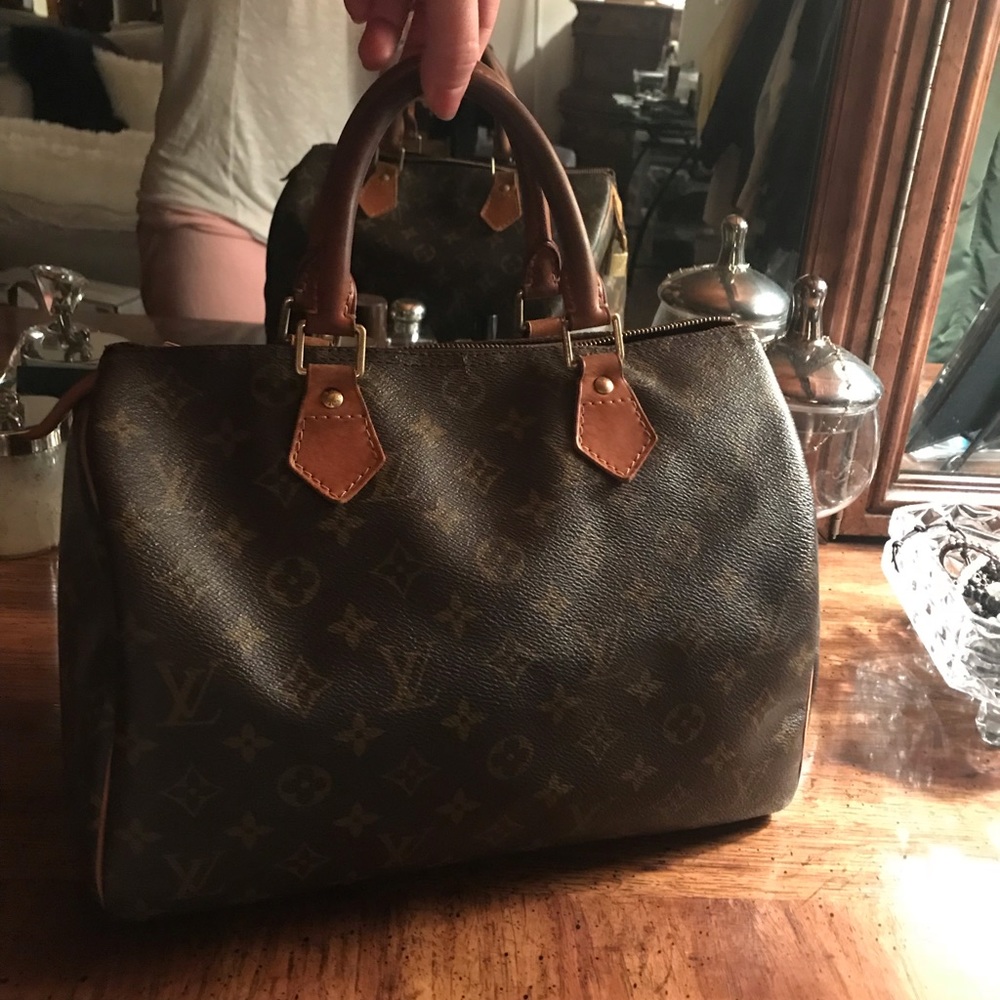 Louis Vuitton Speedy 30
